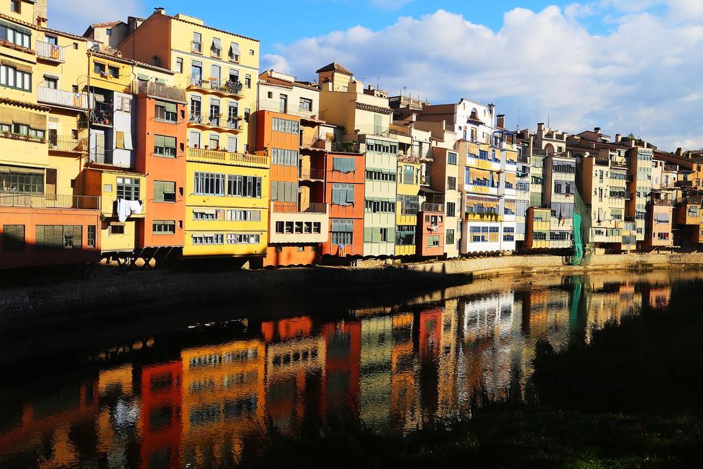 APG Mercaders 6 Girona Exterior foto